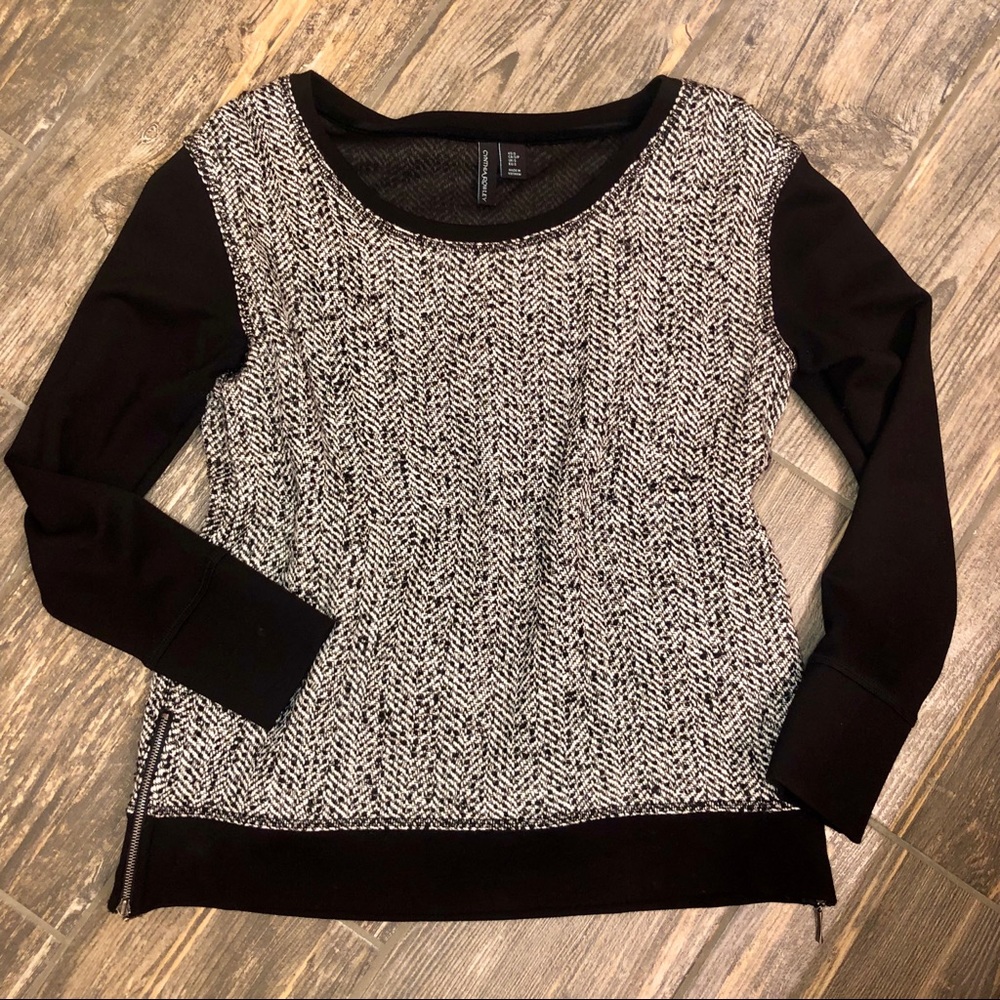Sweater with side zippers